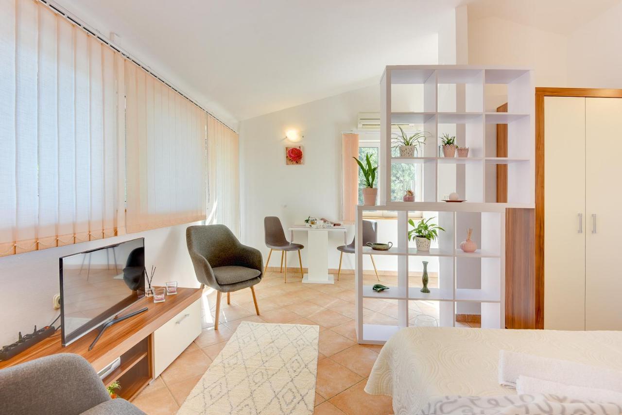 Holiday Home Batel Pula Exterior foto